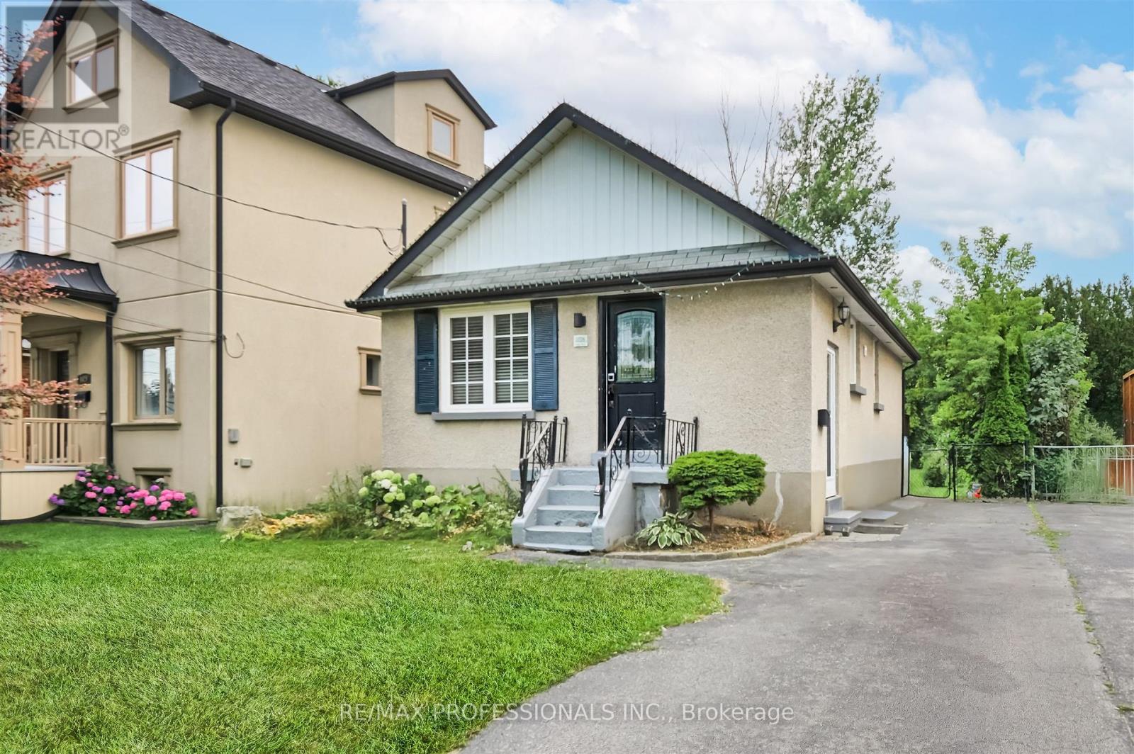 BSMT - 1026 HAIG BOULEVARD