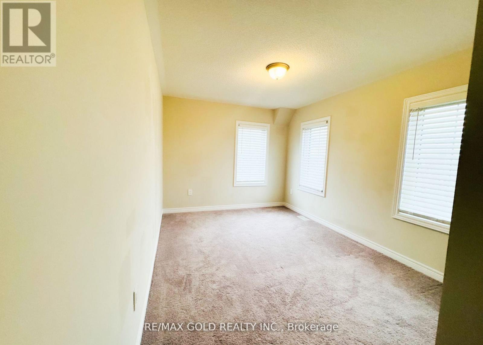 60 Remembrance Road, Brampton (Northwest Brampton), Ontario  L7A 0A7 - Photo 10 - W13528536