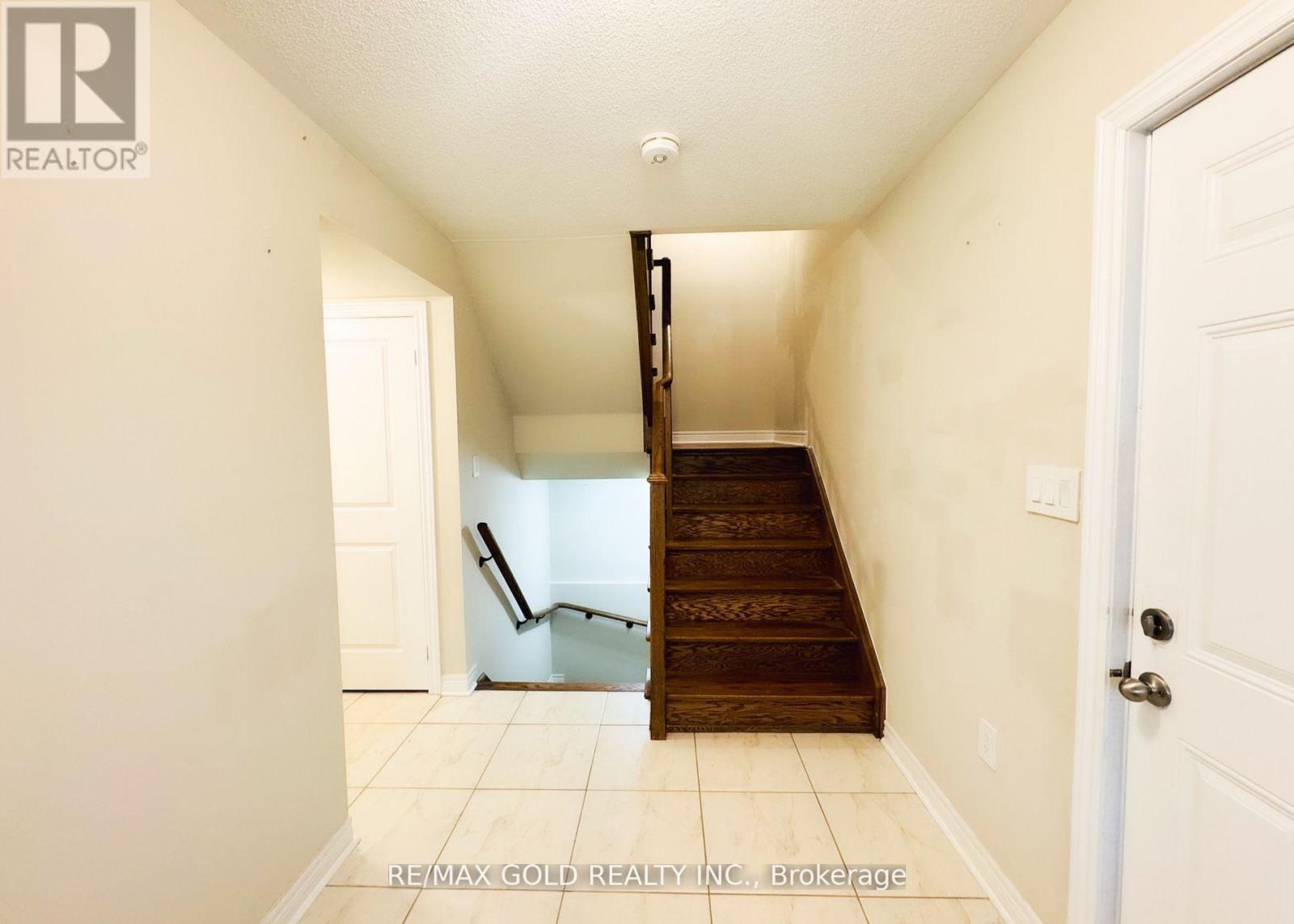 60 Remembrance Road, Brampton (Northwest Brampton), Ontario  L7A 0A7 - Photo 15 - W13528536