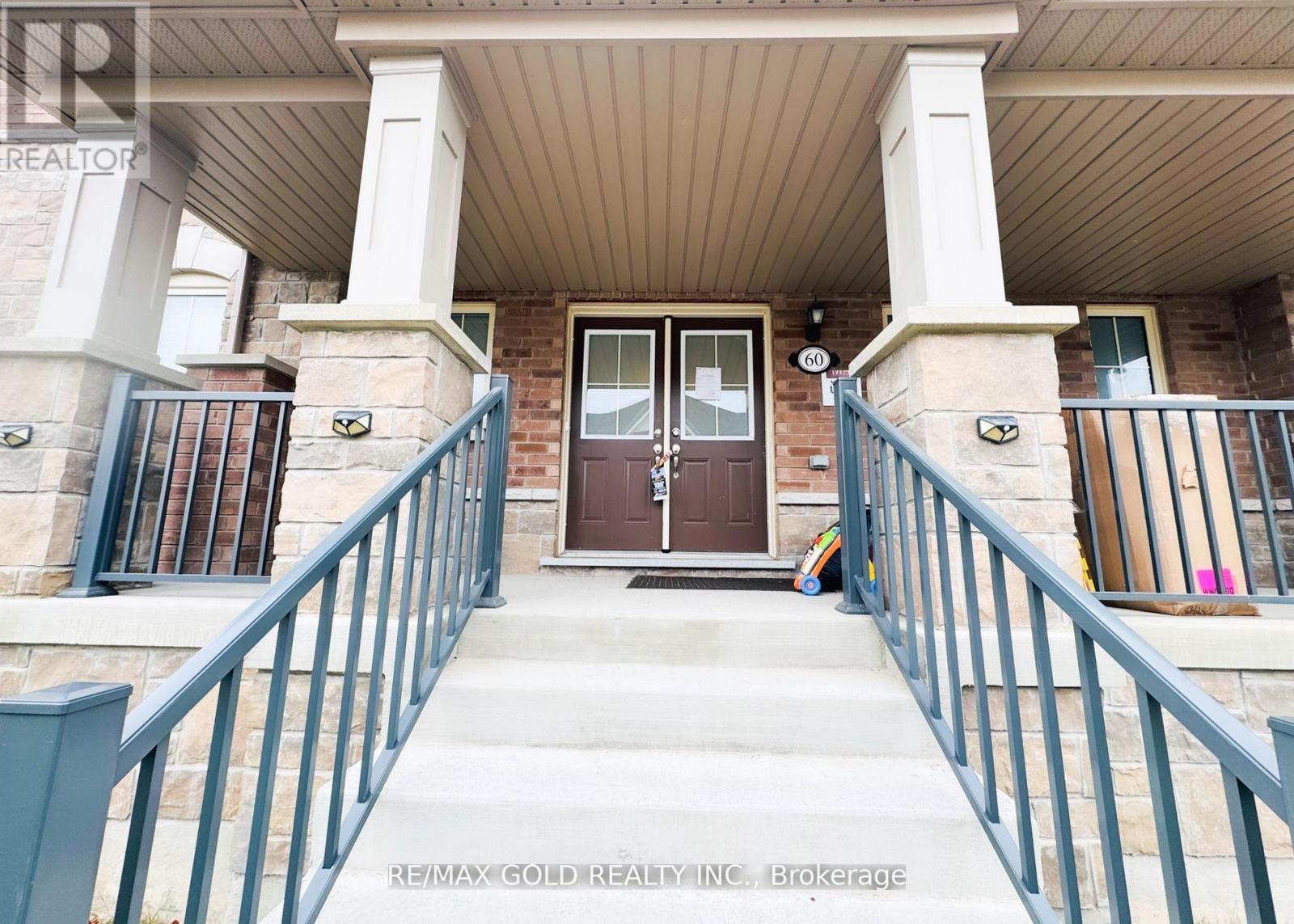 60 Remembrance Road, Brampton (Northwest Brampton), Ontario  L7A 0A7 - Photo 3 - W13528536