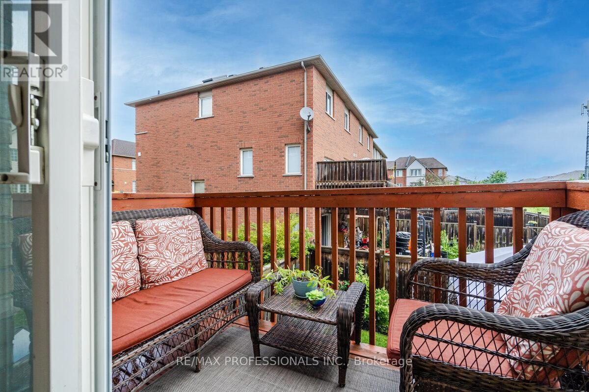 151 Main/upper - 7155 Magistrate Terrace, Mississauga, Ontario  L5W 1Y9 - Photo 11 - W13528678