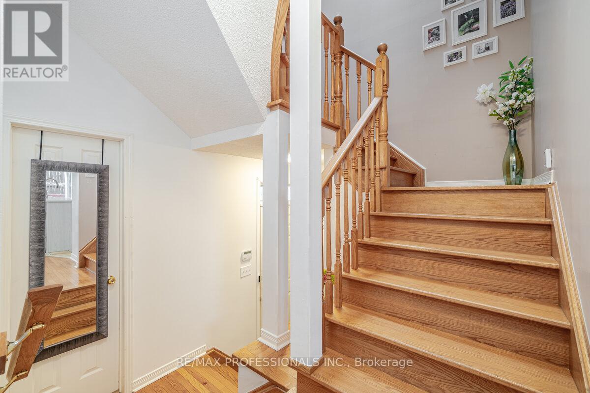 151 Main/upper - 7155 Magistrate Terrace, Mississauga, Ontario  L5W 1Y9 - Photo 16 - W13528678