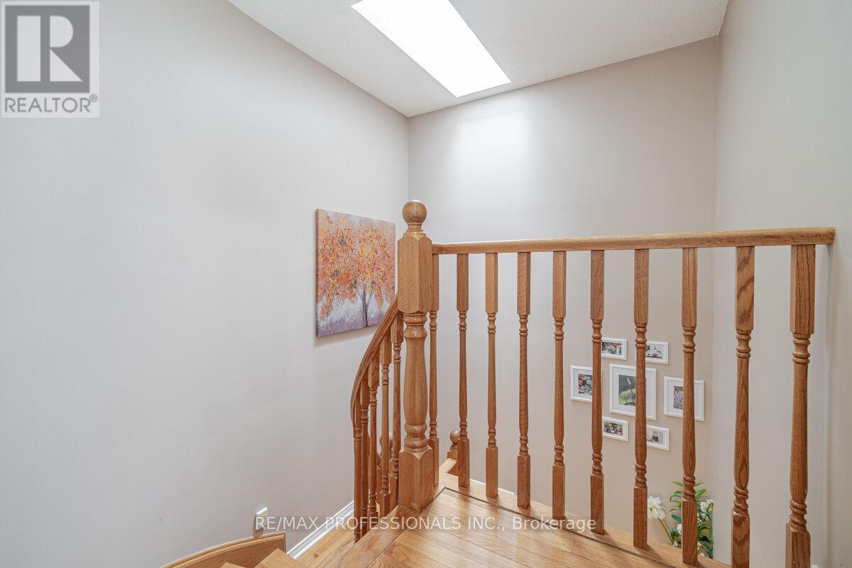 151 Main/upper - 7155 Magistrate Terrace, Mississauga, Ontario  L5W 1Y9 - Photo 17 - W13528678