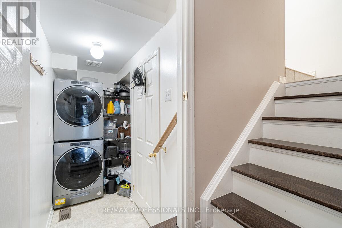 151 Main/upper - 7155 Magistrate Terrace, Mississauga, Ontario  L5W 1Y9 - Photo 25 - W13528678