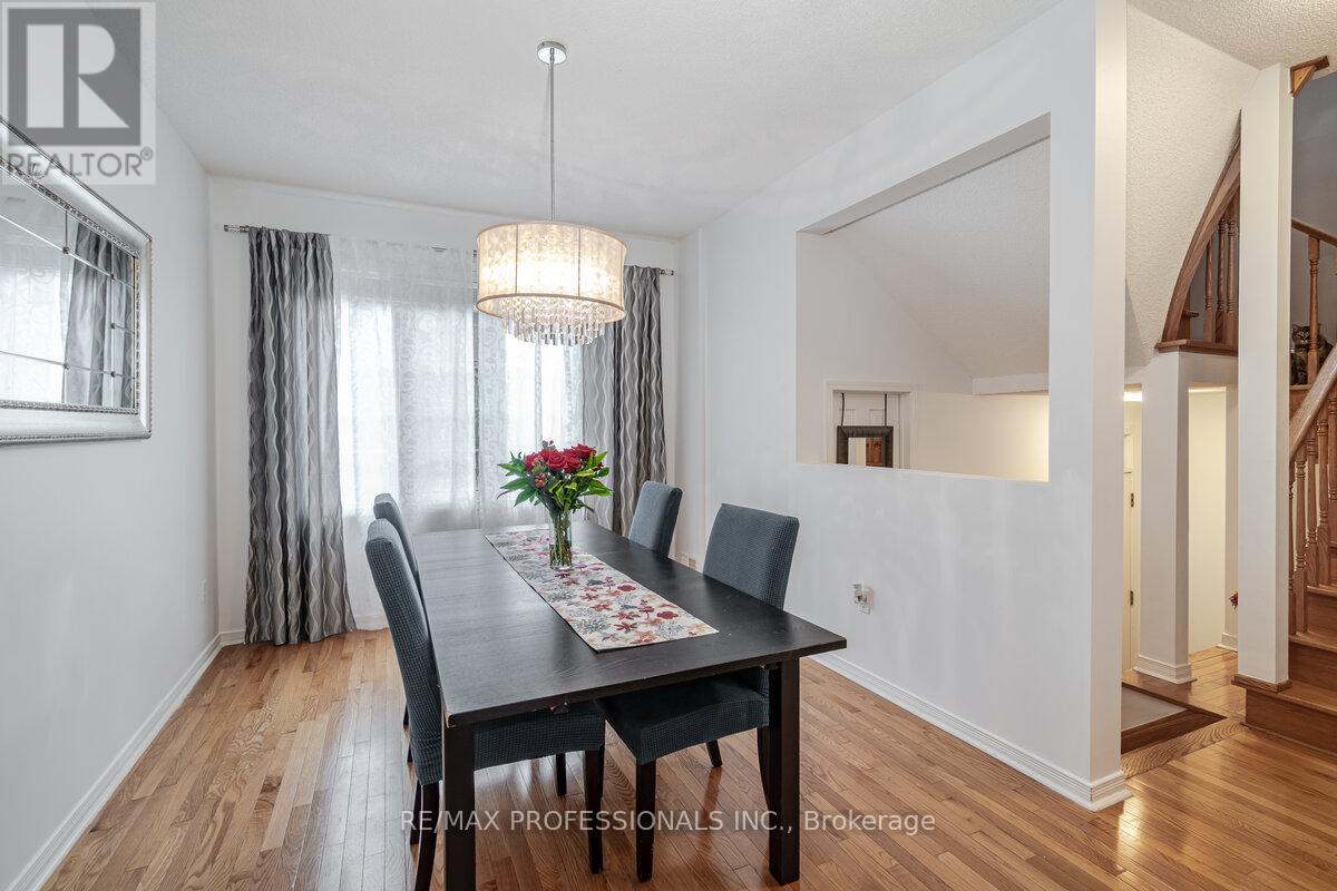 151 Main/upper - 7155 Magistrate Terrace, Mississauga, Ontario  L5W 1Y9 - Photo 5 - W13528678