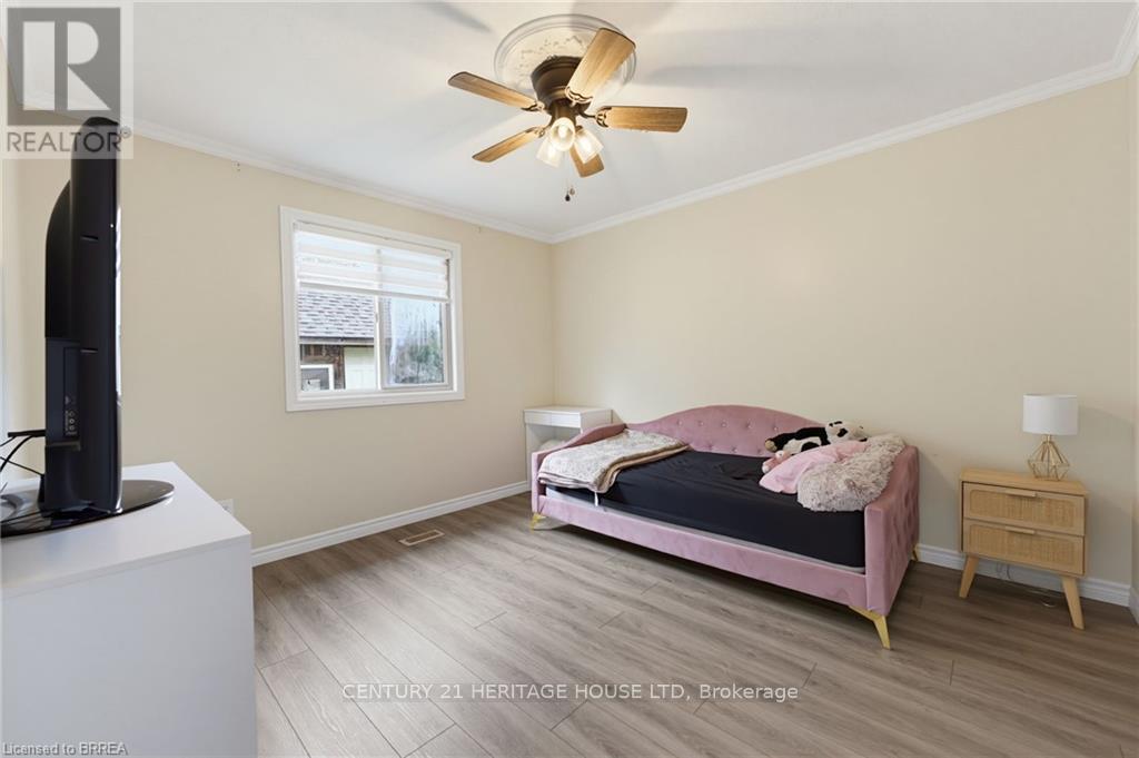 125 Whitlaw Way, Brant, Ontario  N3L 4C9 - Photo 10 - X13528456