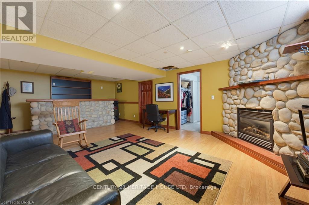 125 Whitlaw Way, Brant, Ontario  N3L 4C9 - Photo 13 - X13528456
