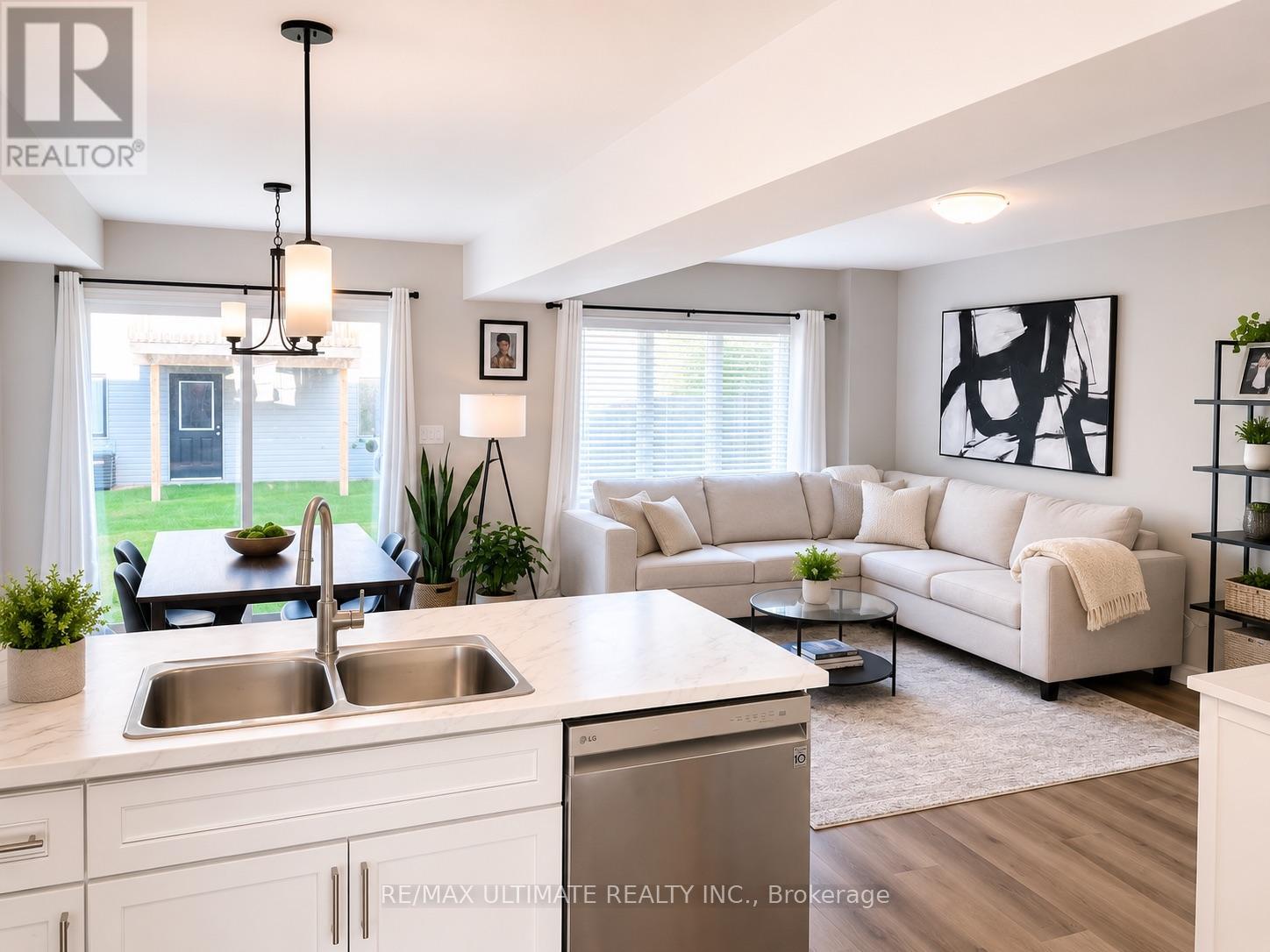 180 Head Street S, Norfolk, Ontario  N3Y 5E6 - Photo 2 - X13528476