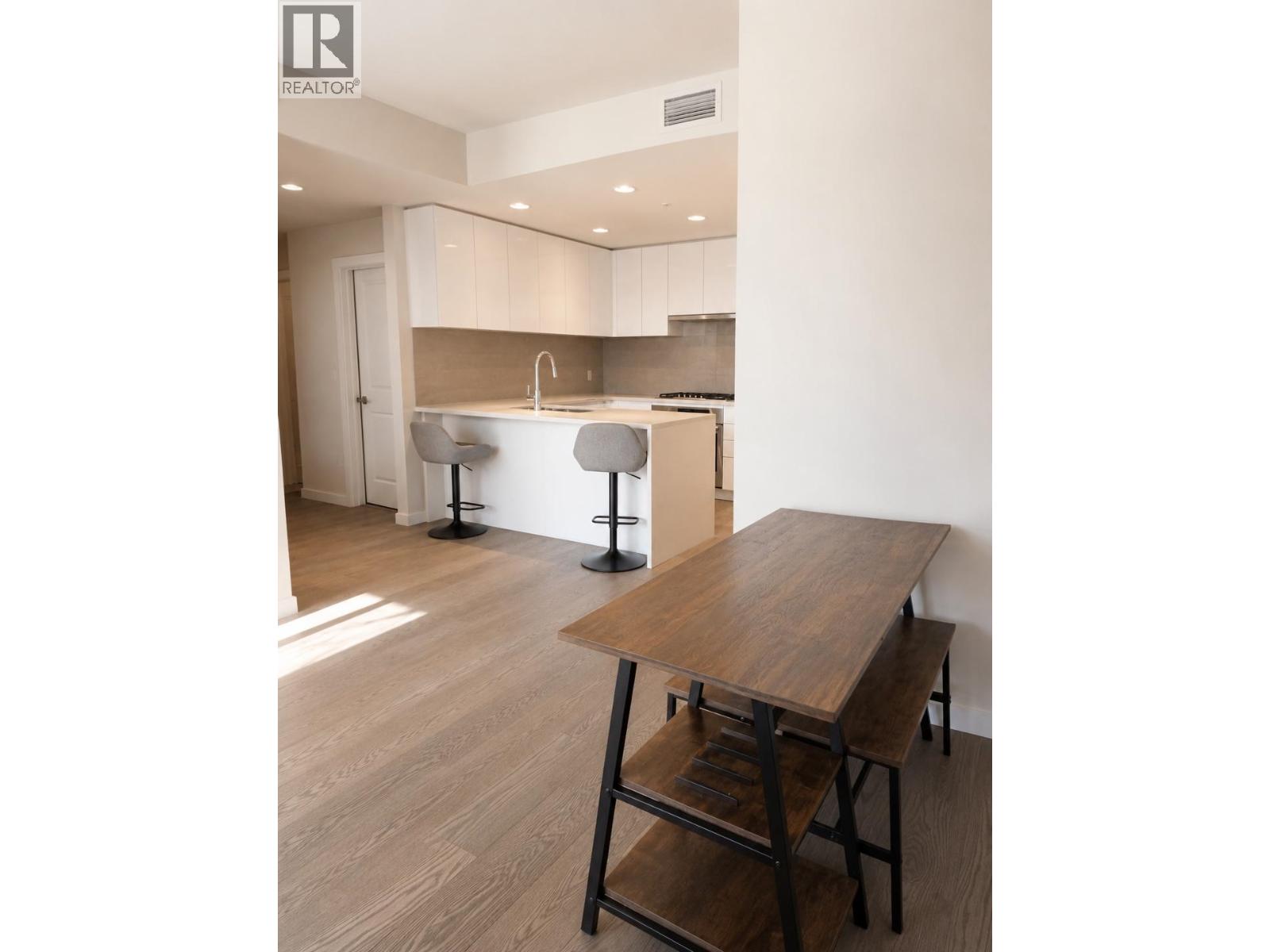 501 3533 Ross Drive, Vancouver, British Columbia  V6S 0L3 - Photo 5 - R3142934