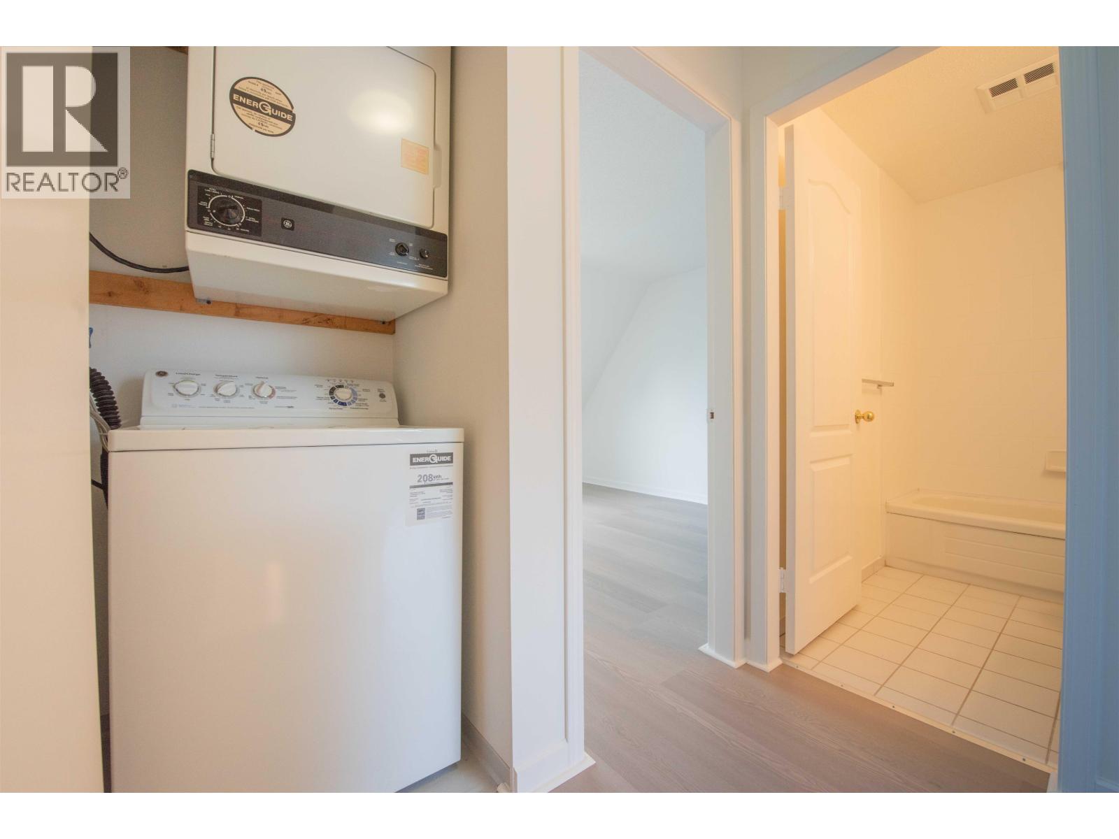 202 3683 Wellington Avenue, Vancouver, British Columbia  V5R 4Z5 - Photo 19 - R3142241