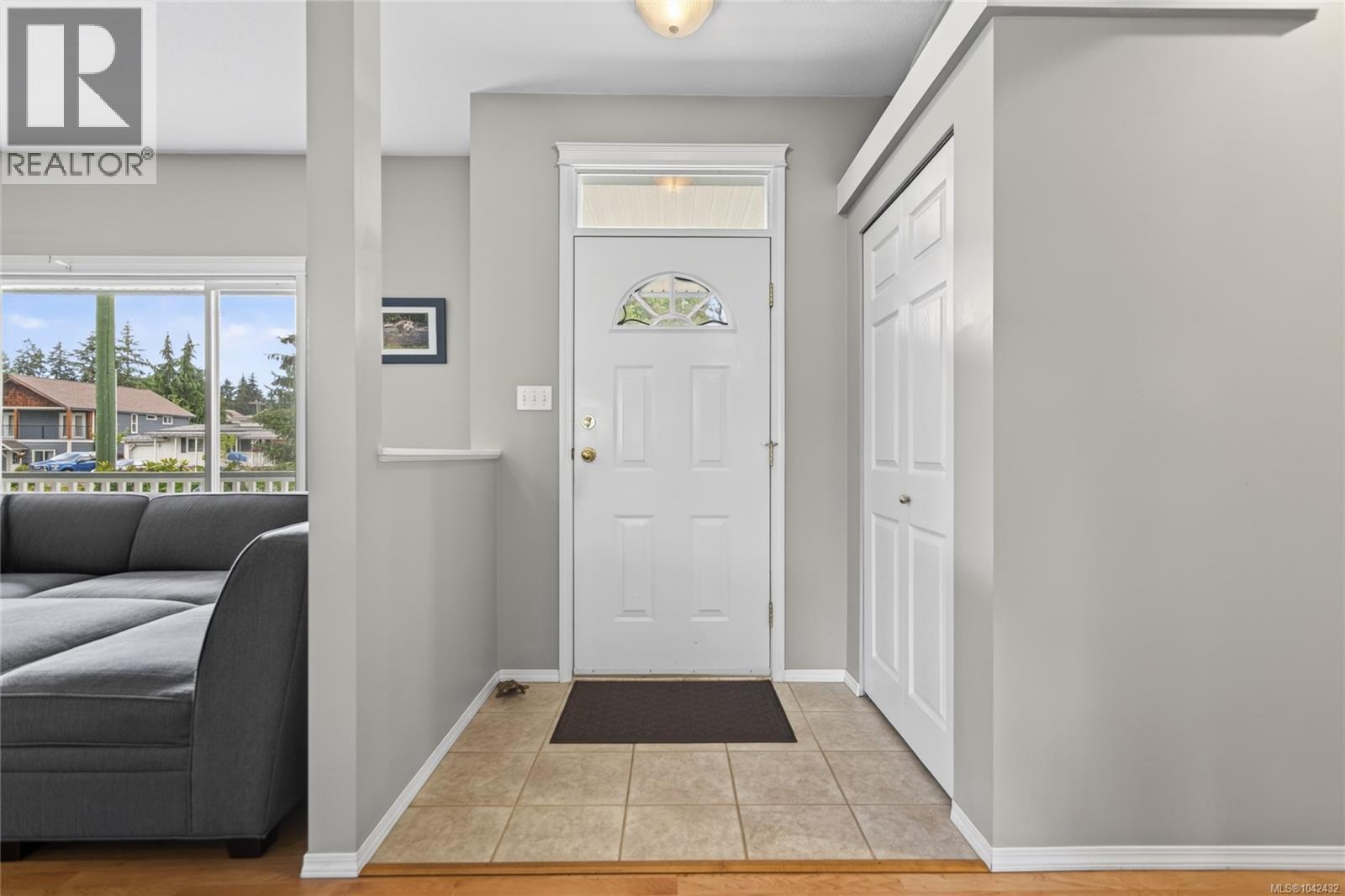3377 Primrose St, Cumberland, British Columbia  V0R 1S0 - Photo 13 - 1042432