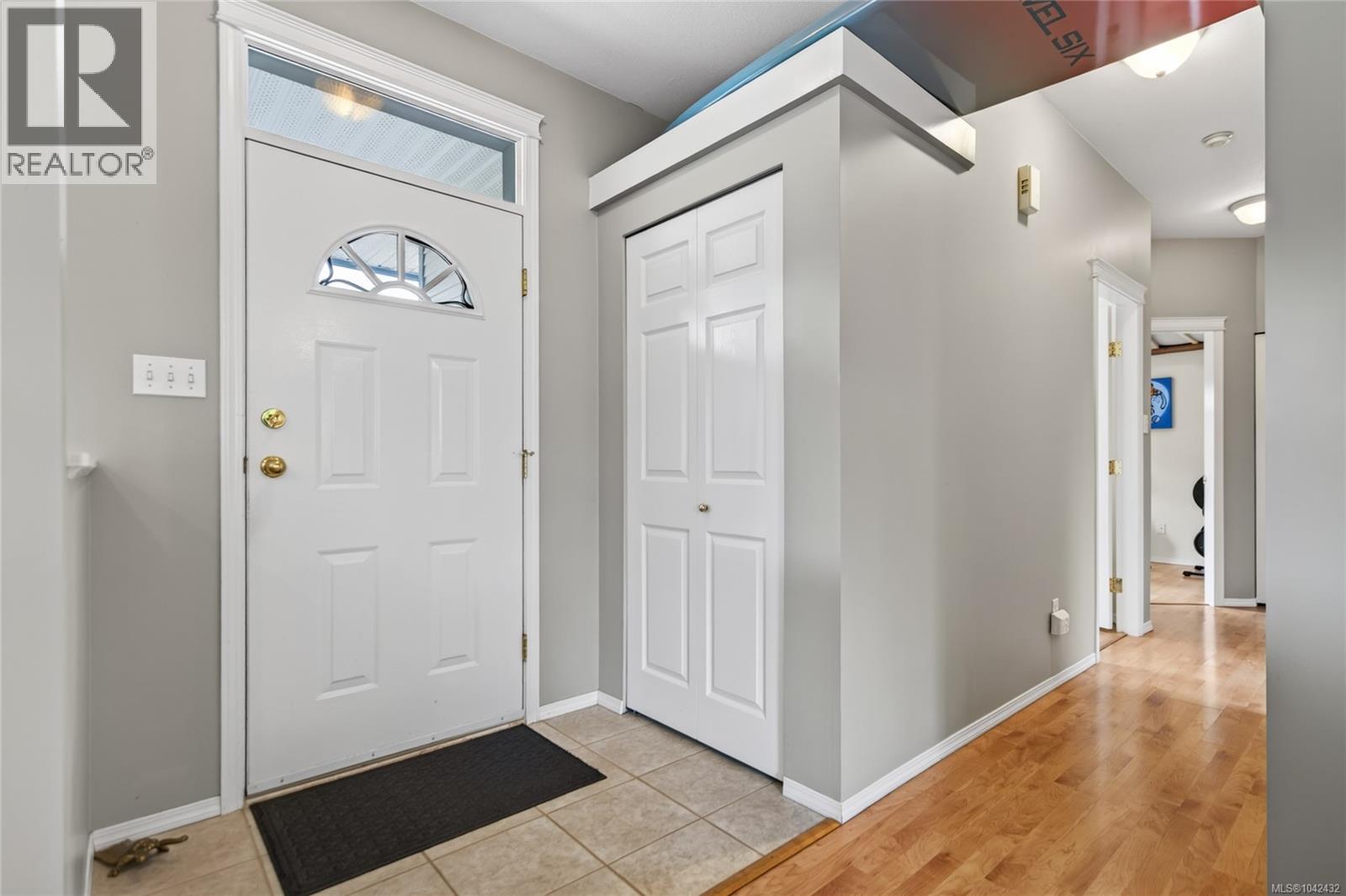 3377 Primrose St, Cumberland, British Columbia  V0R 1S0 - Photo 14 - 1042432