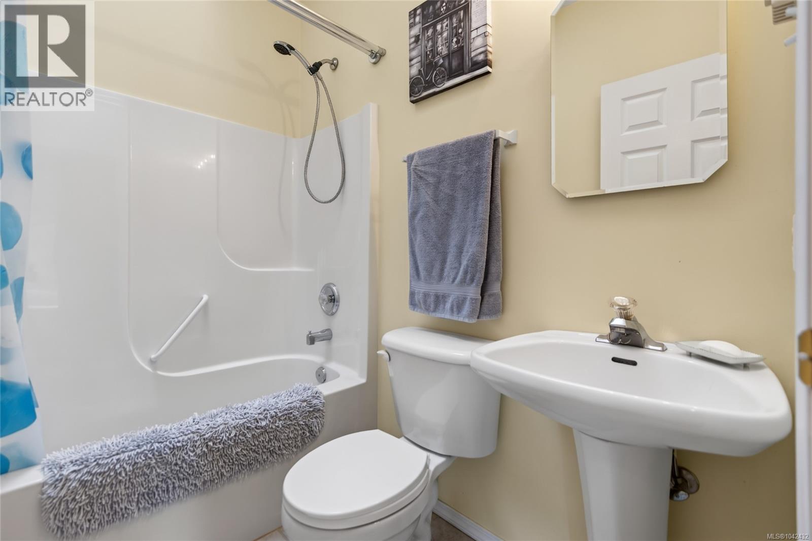 3377 Primrose St, Cumberland, British Columbia  V0R 1S0 - Photo 39 - 1042432