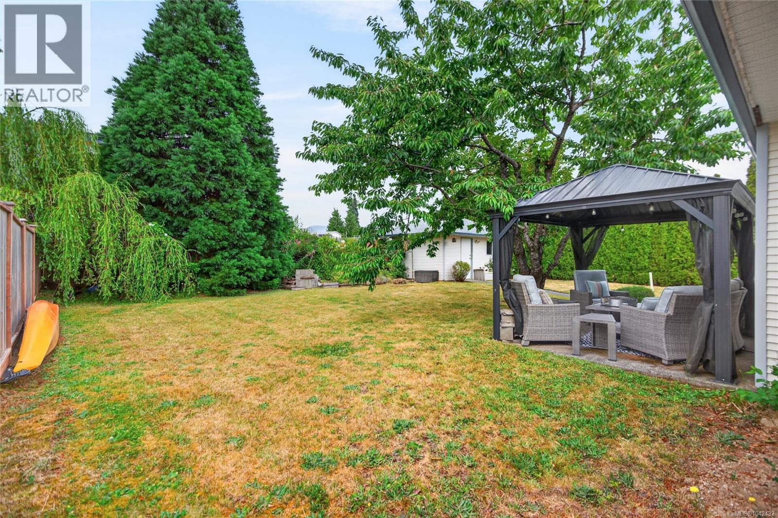 3377 Primrose St, Cumberland, British Columbia  V0R 1S0 - Photo 44 - 1042432