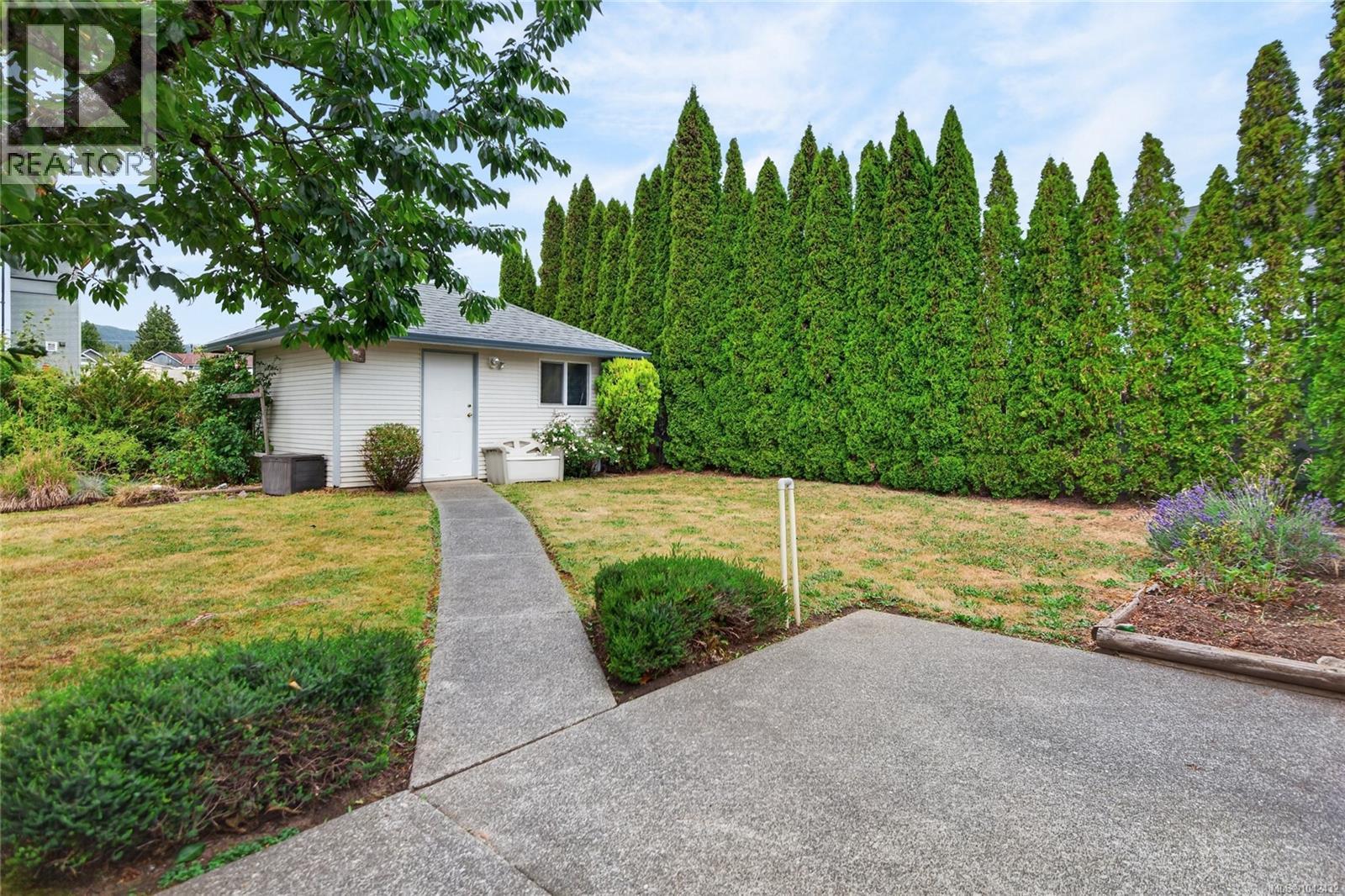 3377 Primrose St, Cumberland, British Columbia  V0R 1S0 - Photo 50 - 1042432