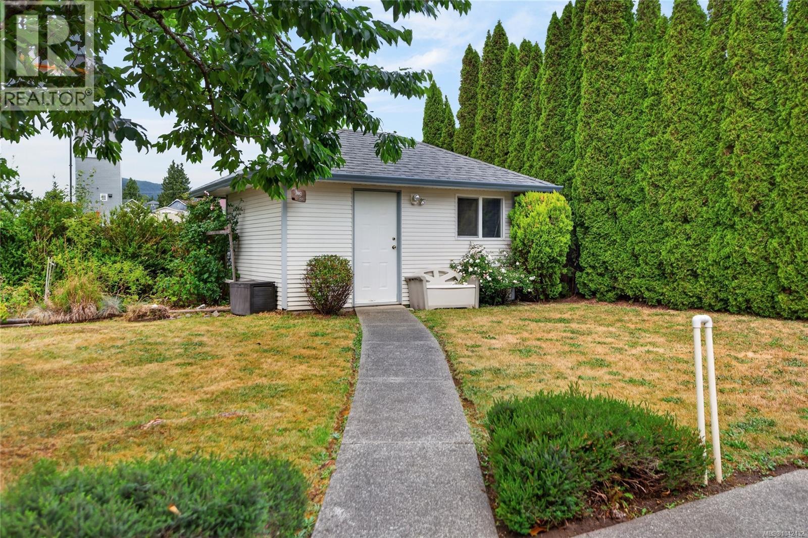 3377 Primrose St, Cumberland, British Columbia  V0R 1S0 - Photo 51 - 1042432