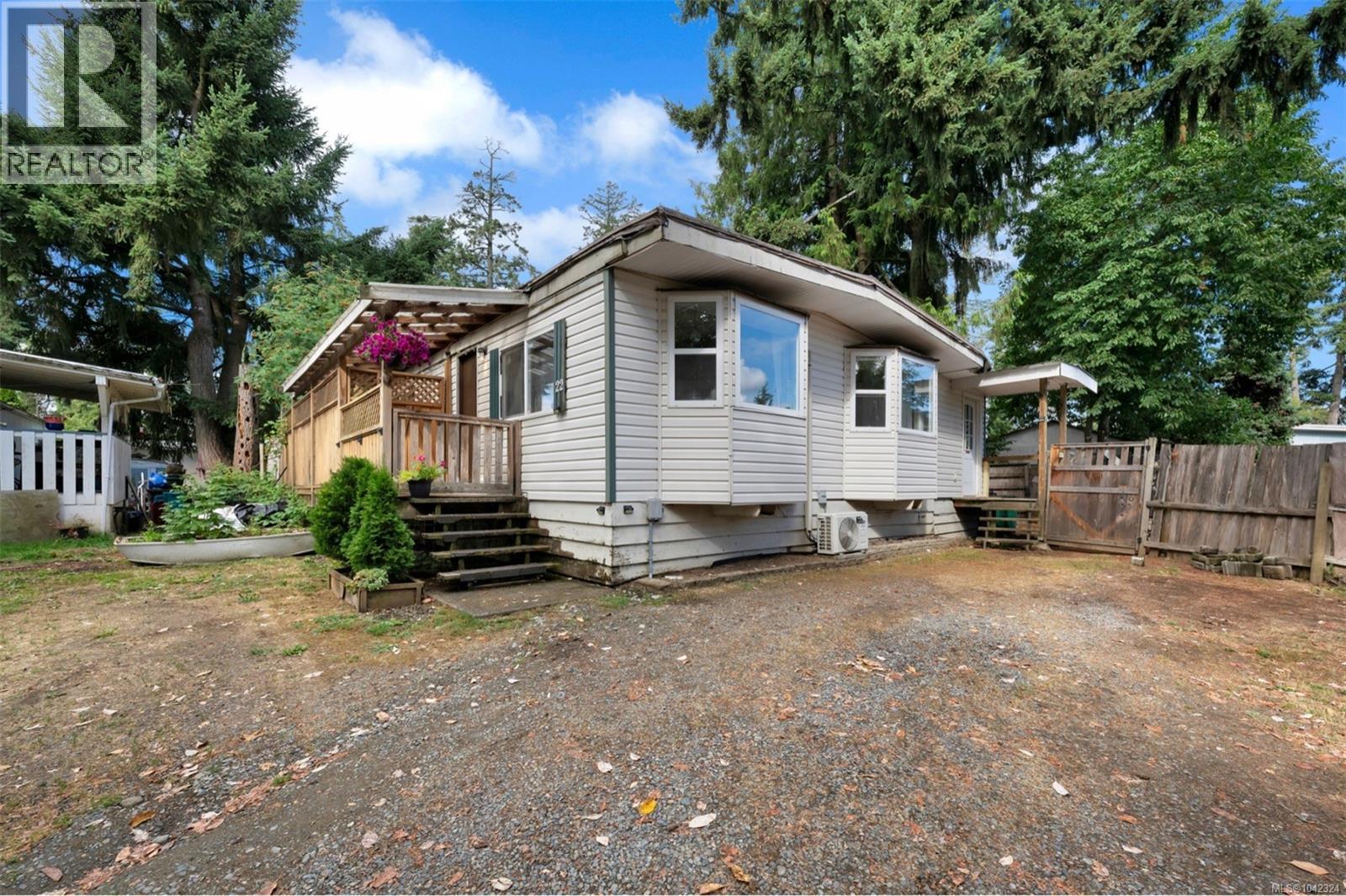 22 1540 Cowichan Bay Rd