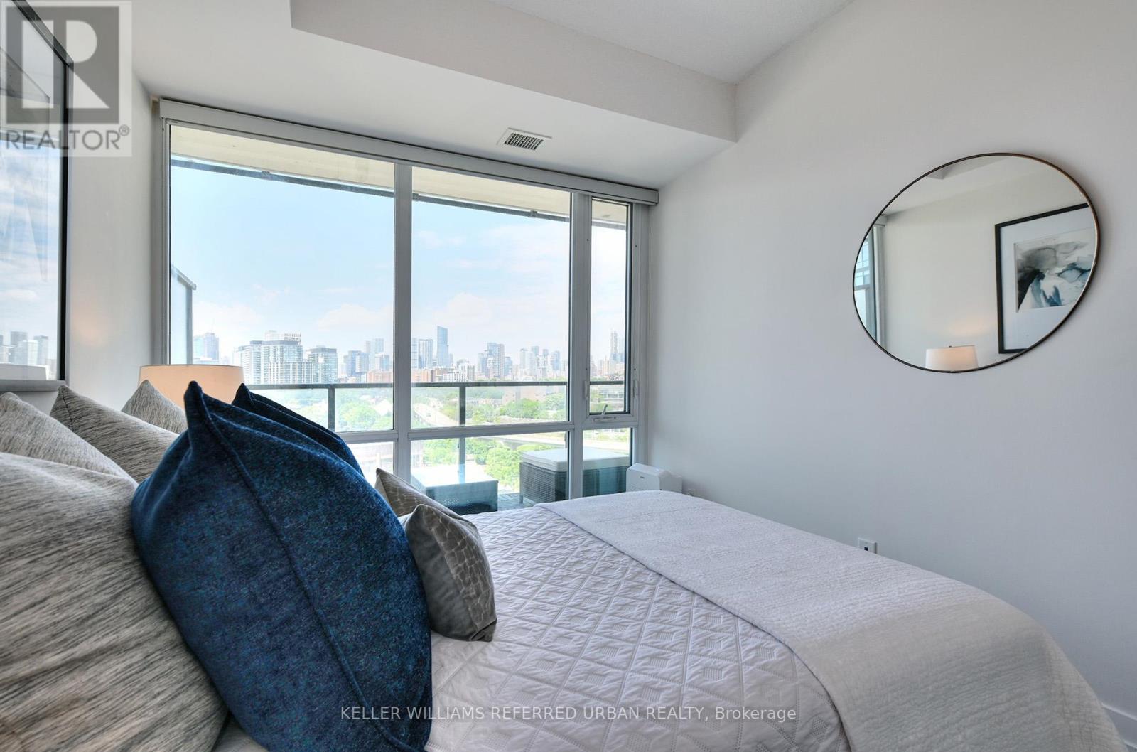 N817 - 120 Bayview Avenue, Toronto, Ontario  M5A 0G4 - Photo 21 - C13528392