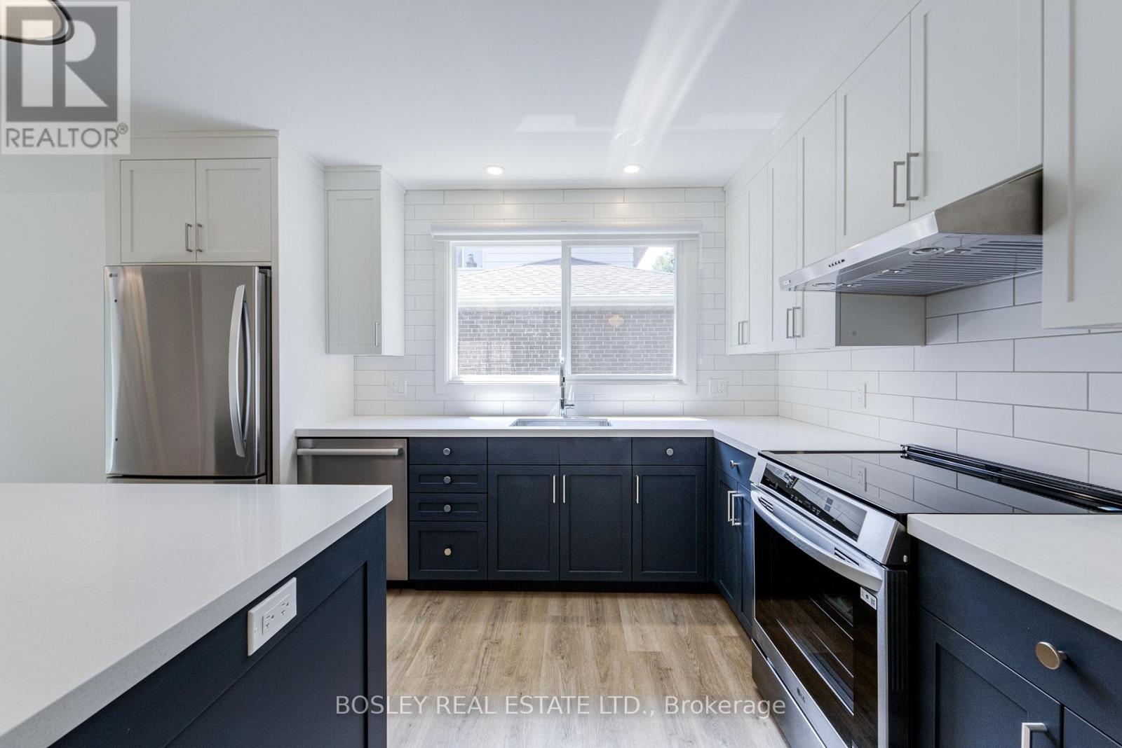 33 Forestbrook Crescent, Toronto, Ontario  M1T 1S7 - Photo 11 - E13514664