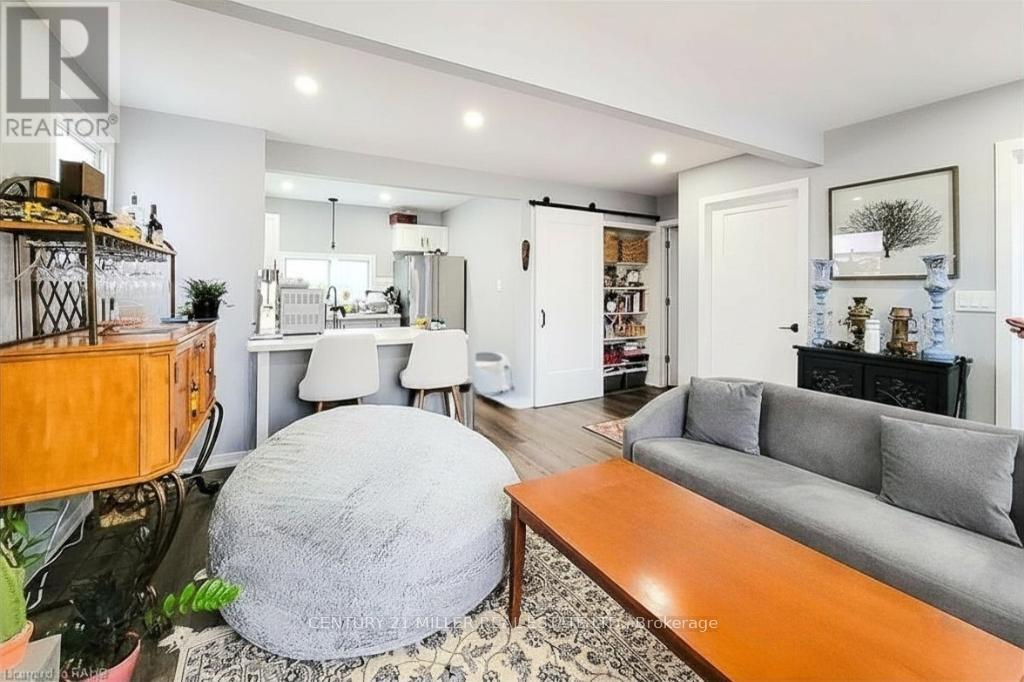 Main Floor - 67 East 13th Street, Hamilton, Ontario  L9A 3Z4 - Photo 3 - X13505742