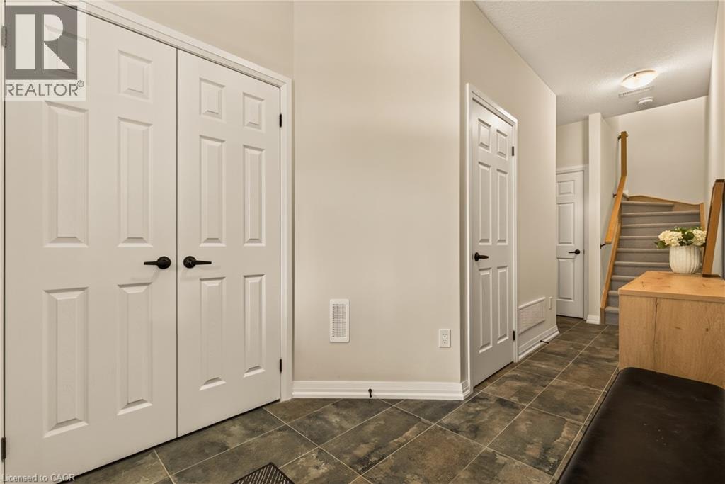 677 N Park Road N Unit# 156, Brantford, Ontario  N3R 0C2 - Photo 3 - 40842441