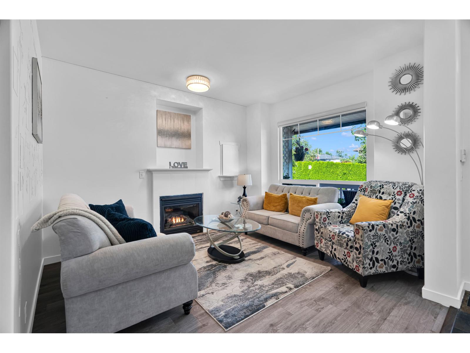 5653 148A STREET, surrey, British Columbia