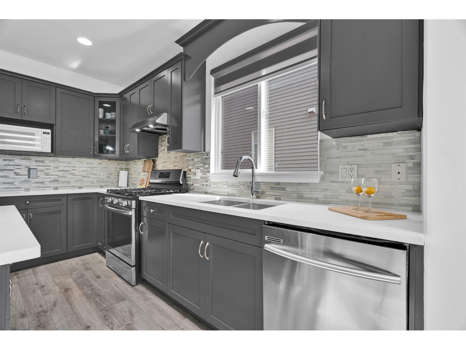 5653 148a Street, Surrey, British Columbia  V3S 8W8 - Photo 8 - R3142831