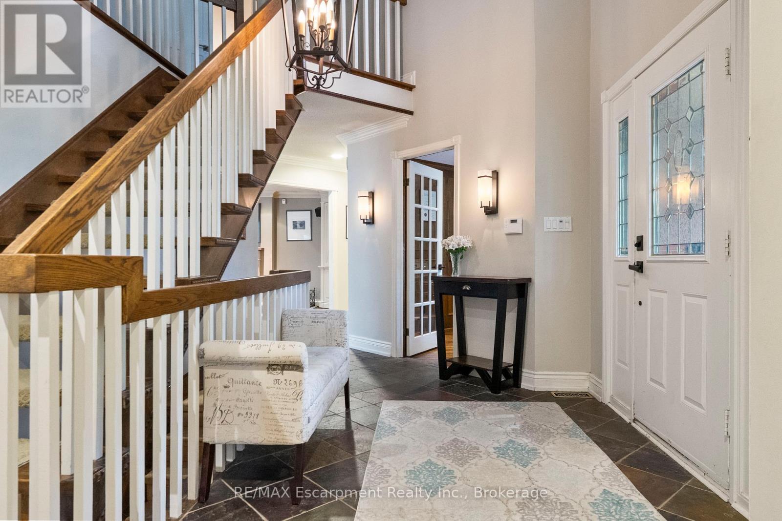 104 Whittington Place, Oakville, Ontario  L6K 3V9 - Photo 4 - W13528872