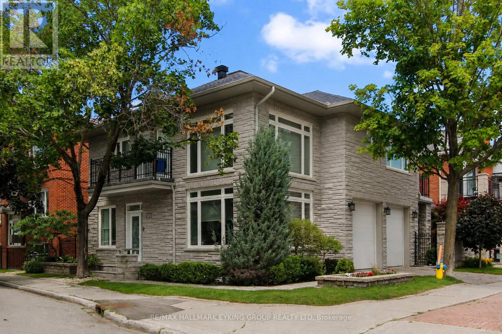 121 MACDONALD STREET, Ottawa, Ontario