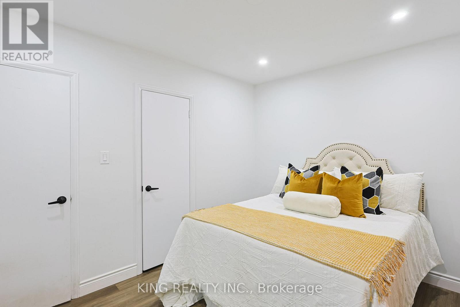 54 Tweedsmuir Avenue, London East, Ontario  N5W 1K7 - Photo 15 - X13452726