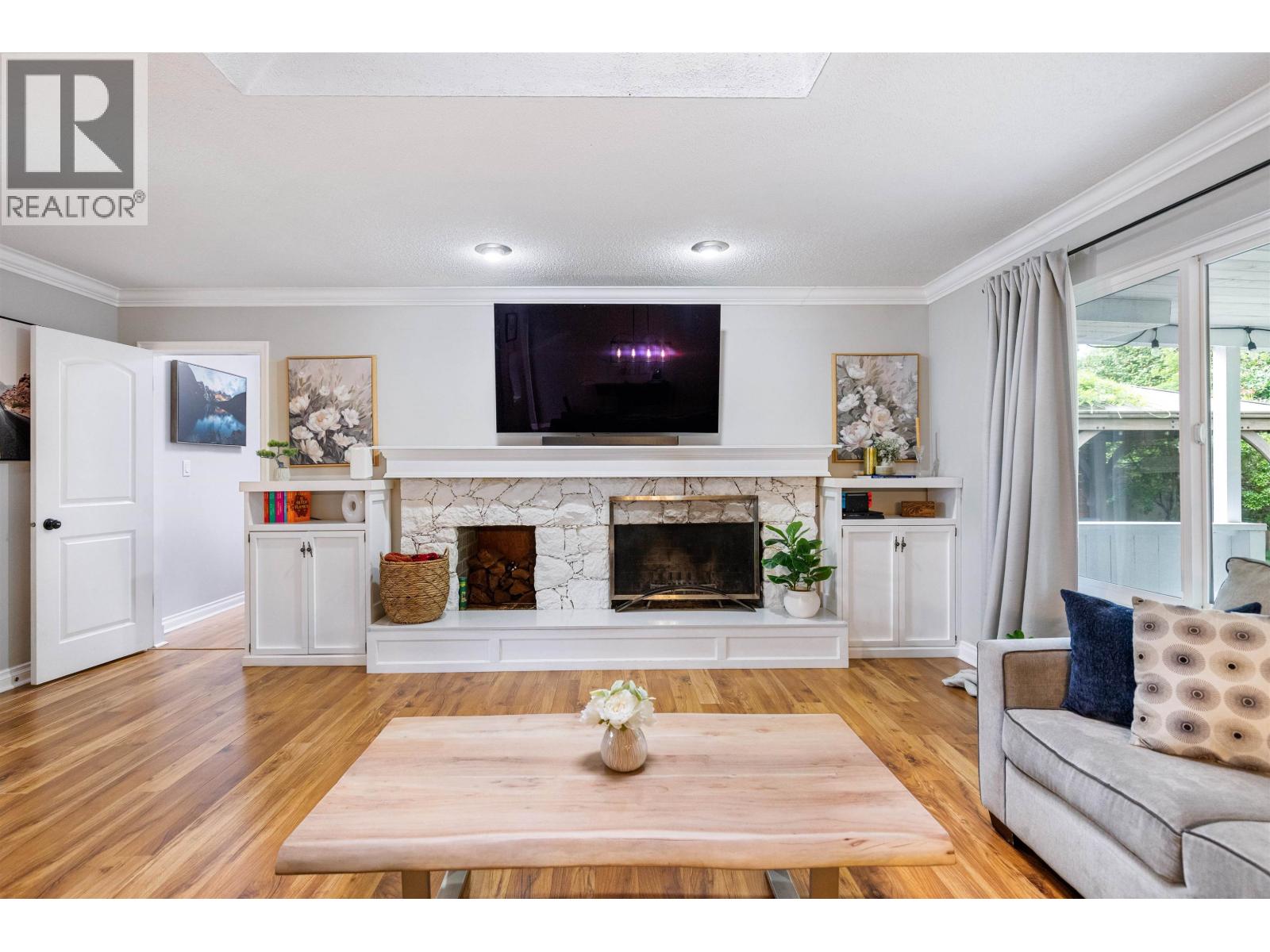 21678 Mountainview Crescent, Maple Ridge, British Columbia  V2X 3V1 - Photo 6 - R3142489