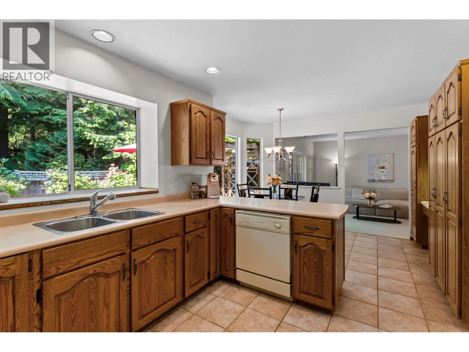 3 Chevalier Court, Port Moody, British Columbia  V3H 4L3 - Photo 12 - R3142939