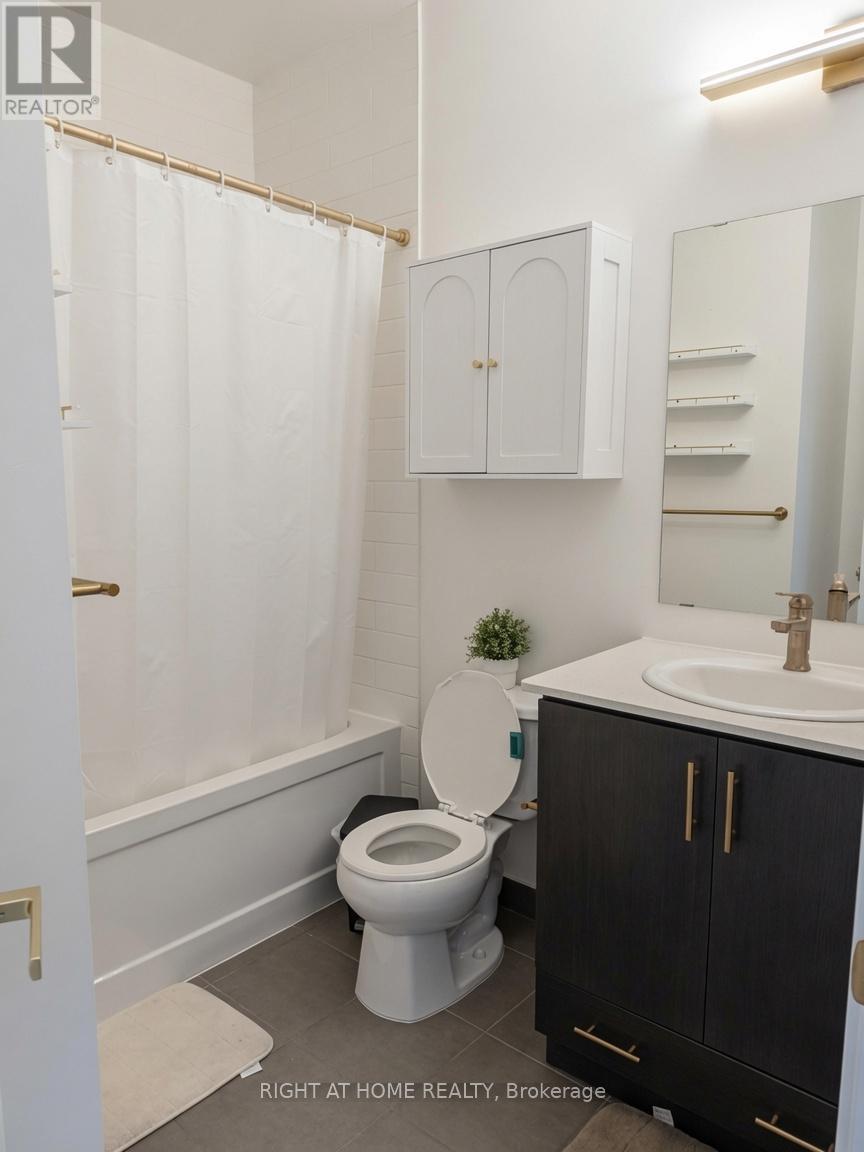 3207 - 360 Square One Drive, Mississauga, Ontario  L5B 0G7 - Photo 7 - W13518786