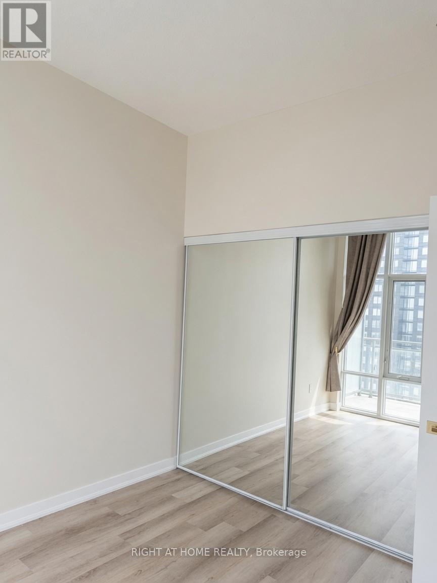 3207 - 360 Square One Drive, Mississauga, Ontario  L5B 0G7 - Photo 9 - W13518786