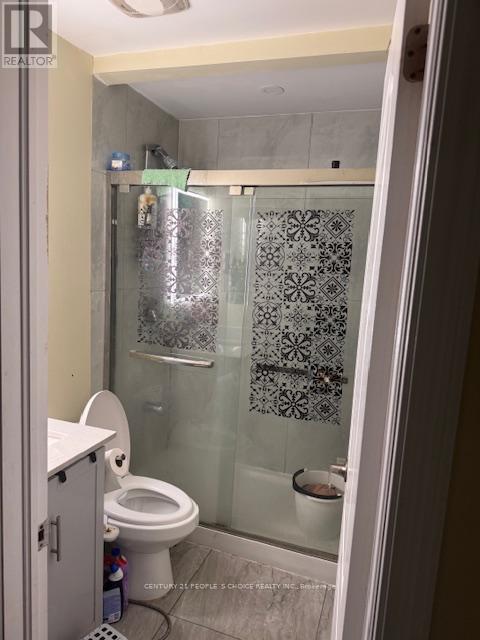 UPPER - 3038 CORAL DRIVE