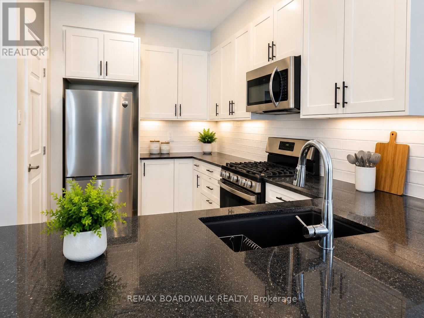 83 Ryan Reynolds Way, Ottawa, Ontario  K4A 5T4 - Photo 5 - X13060902