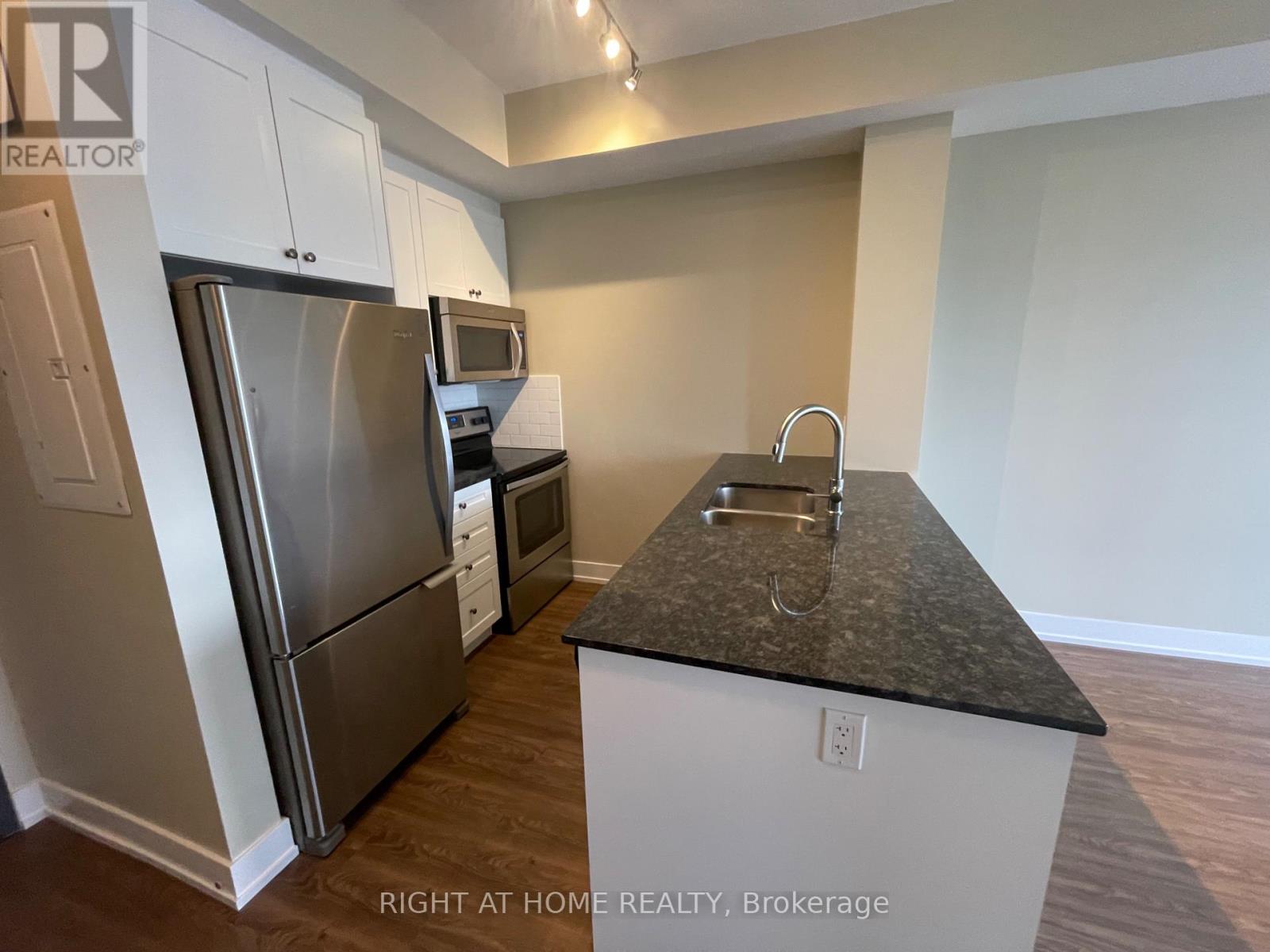 708 - 118 Holmwood Avenue, Ottawa, Ontario  K1S 5J5 - Photo 5 - X13465728