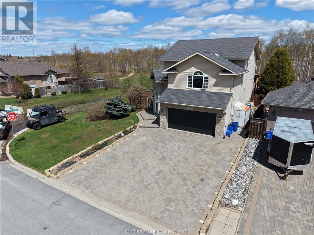 312 Braemore Cres, Garson, Ontario  P3L 0A2 - Photo 3 - 2129010