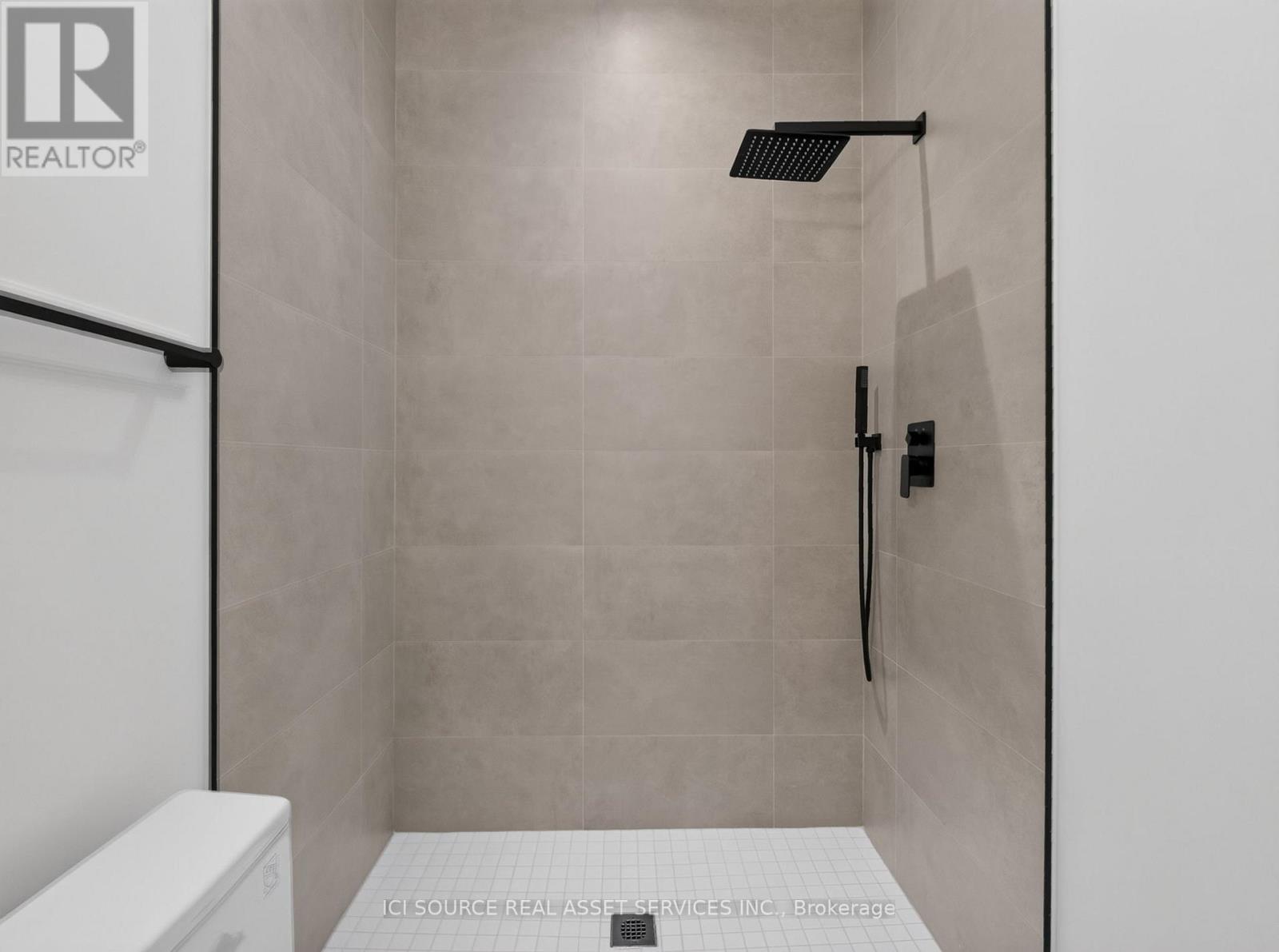 Unit 2 - 28 Norcross Road, Toronto, Ontario M3H 2R4 - Photo 27 - C13513384