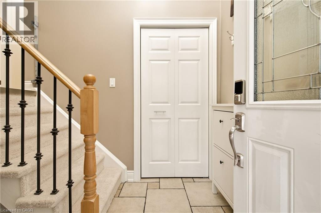 80 Wendover Drive, Hamilton, Ontario  L9C 5X5 - Photo 3 - 40844103