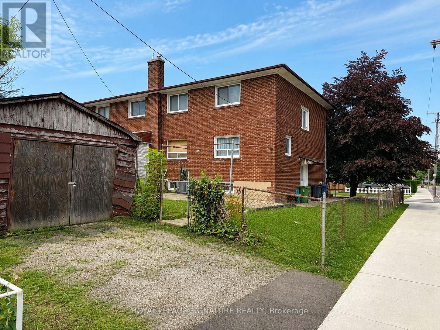 67 Stilecroft Drive, Toronto, Ontario  M3J 1A8 - Photo 4 - W13526984