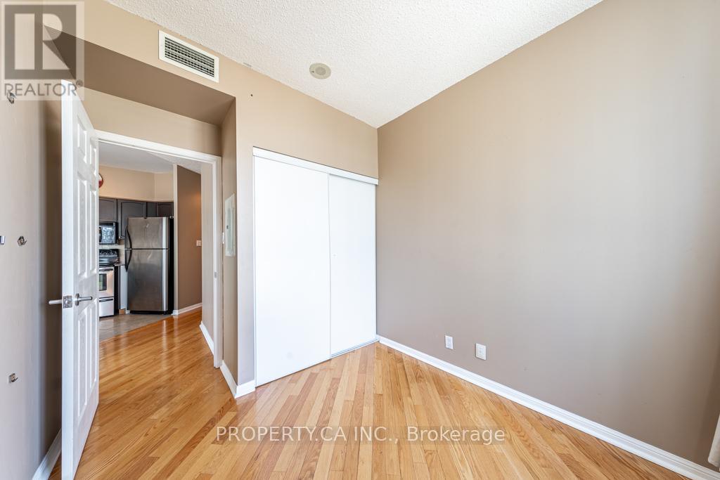 1602 - 228 Queens Quay W, Toronto, Ontario  M5J 2X1 - Photo 10 - C13528896
