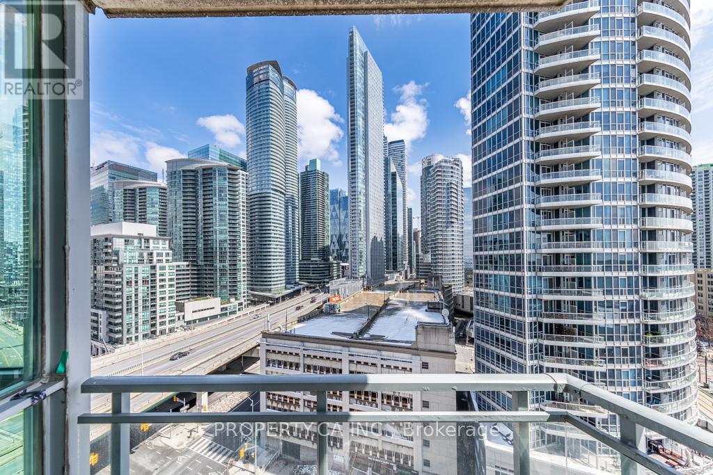 1602 - 228 Queens Quay W, Toronto, Ontario  M5J 2X1 - Photo 14 - C13528896