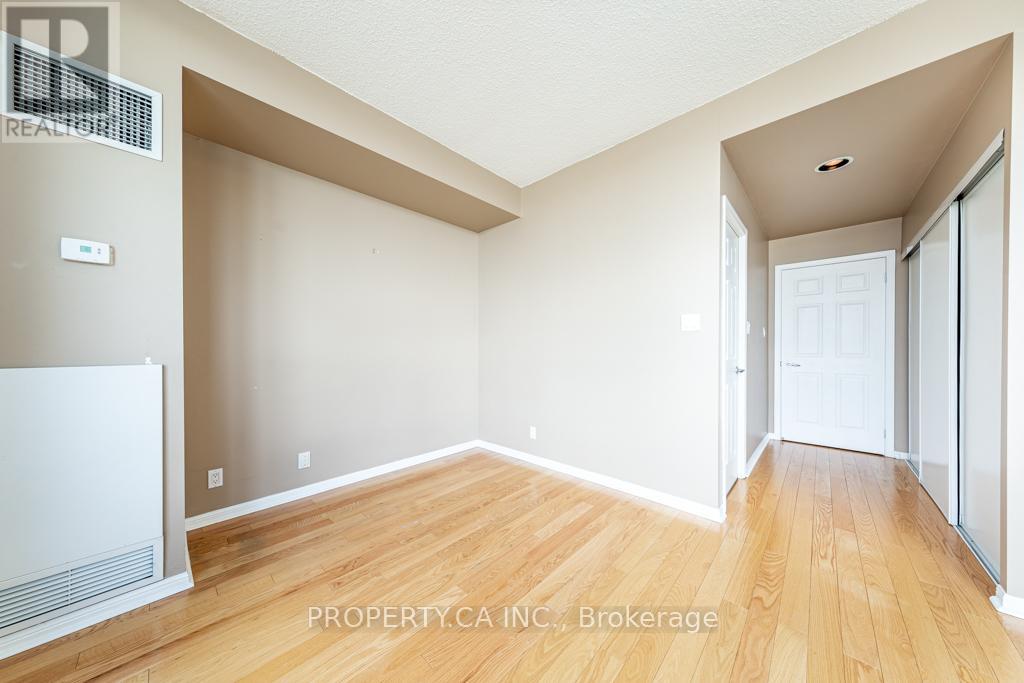 1602 - 228 Queens Quay W, Toronto, Ontario  M5J 2X1 - Photo 7 - C13528896