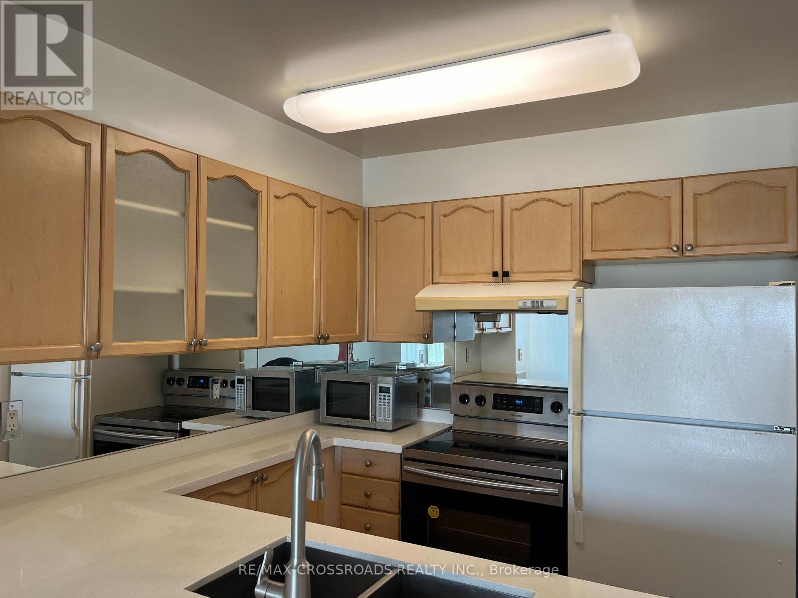 817 - 188 Doris Avenue, Toronto, Ontario  M2N 6Z5 - Photo 4 - C13528912