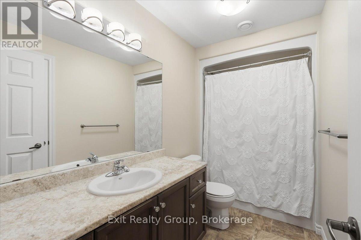 91 Mountain Ash Drive, Belleville, Ontario  K8M 0E3 - Photo 32 - X13529086