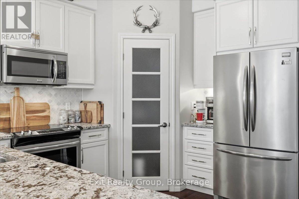 91 Mountain Ash Drive, Belleville, Ontario  K8M 0E3 - Photo 8 - X13529086