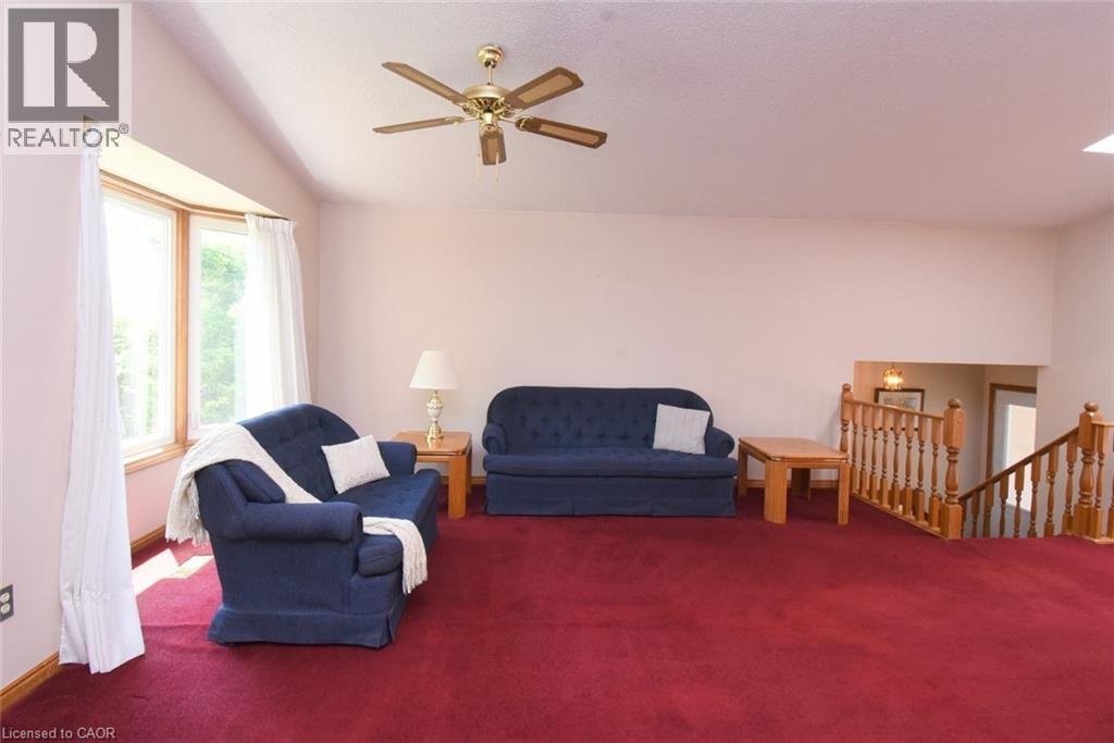 32 Mcmaster Drive, Caledonia, Ontario  N3W 1H5 - Photo 8 - 40842257