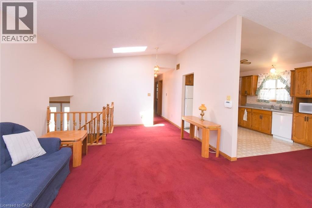 32 Mcmaster Drive, Caledonia, Ontario  N3W 1H5 - Photo 6 - 40842257