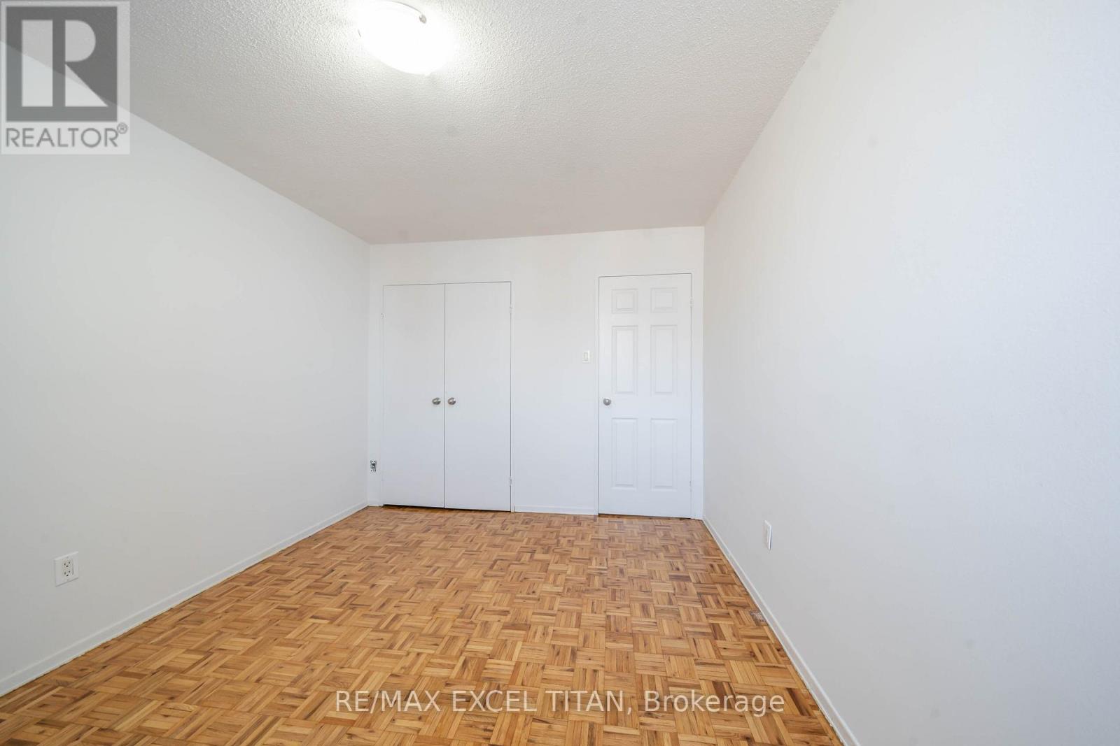410 - 5 GLAMORGAN AVENUE